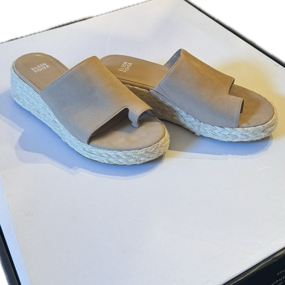 Eileen Fisher Tarry Sandals; Bone Tumbled Nubuck size 9.5